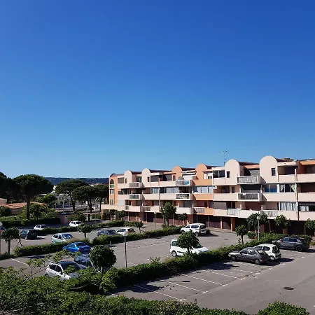 T2 Port Sud * Gruissan