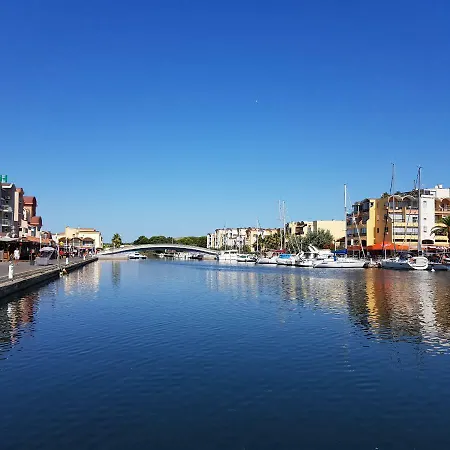 T2 Port Sud Apartment *